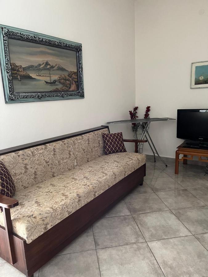 Xronis Apartments Nea Michaniona Bagian luar foto